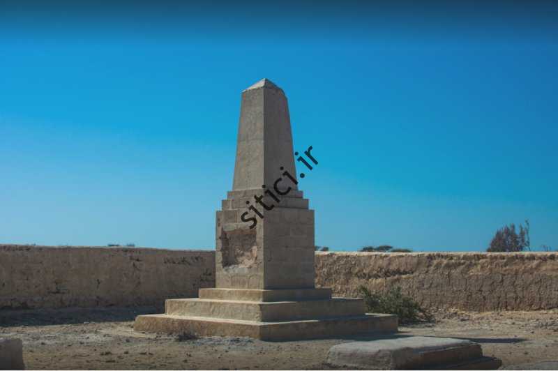 آثار سنگی در گورستان تاریخی کشما